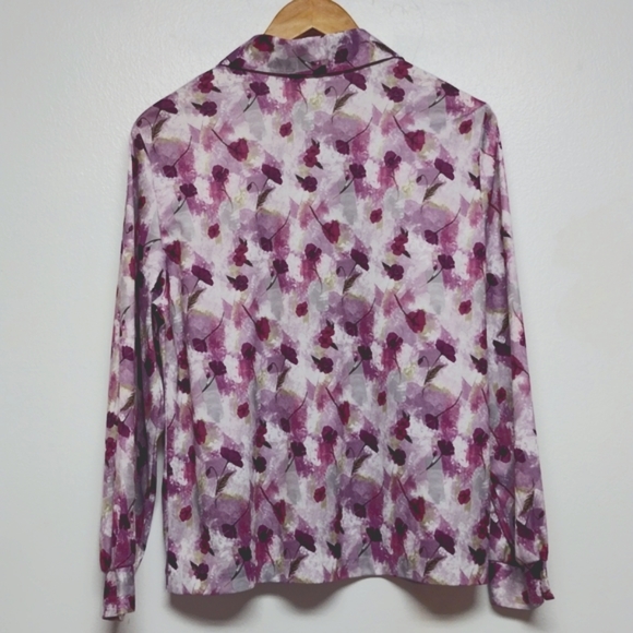 Button Down Grandma Style Blouse - Picture 7 of 7